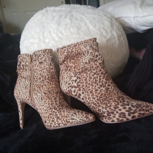 Bootie boots - Picture 2 of 3